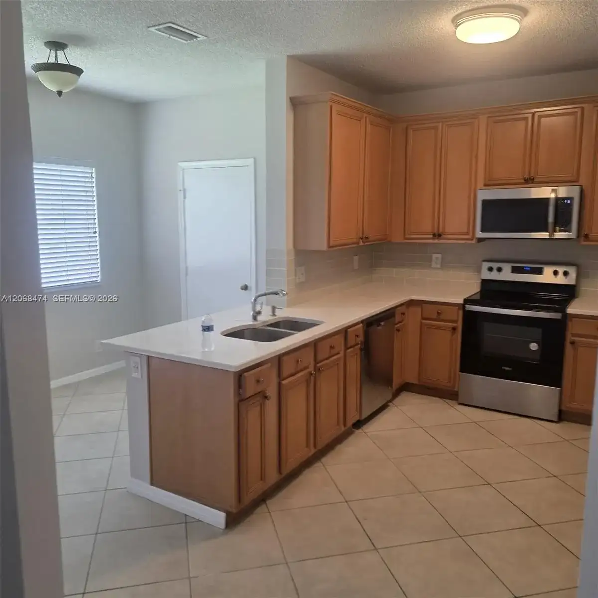 4730 Lago Vista Dr, Coconut Creek FL 33073 photo 2