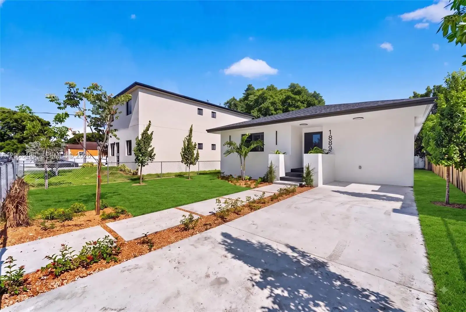 1889 NW 47th Ter, Miami FL 33142 photo 4