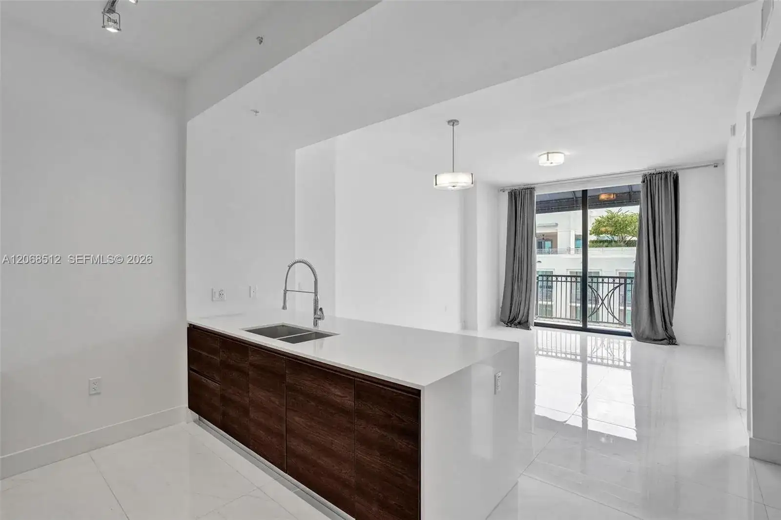 301 Altara Ave, Coral Gables FL 33146 photo 3