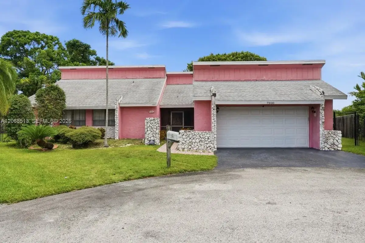 7300 Corkwood Ter, Tamarac FL 33321