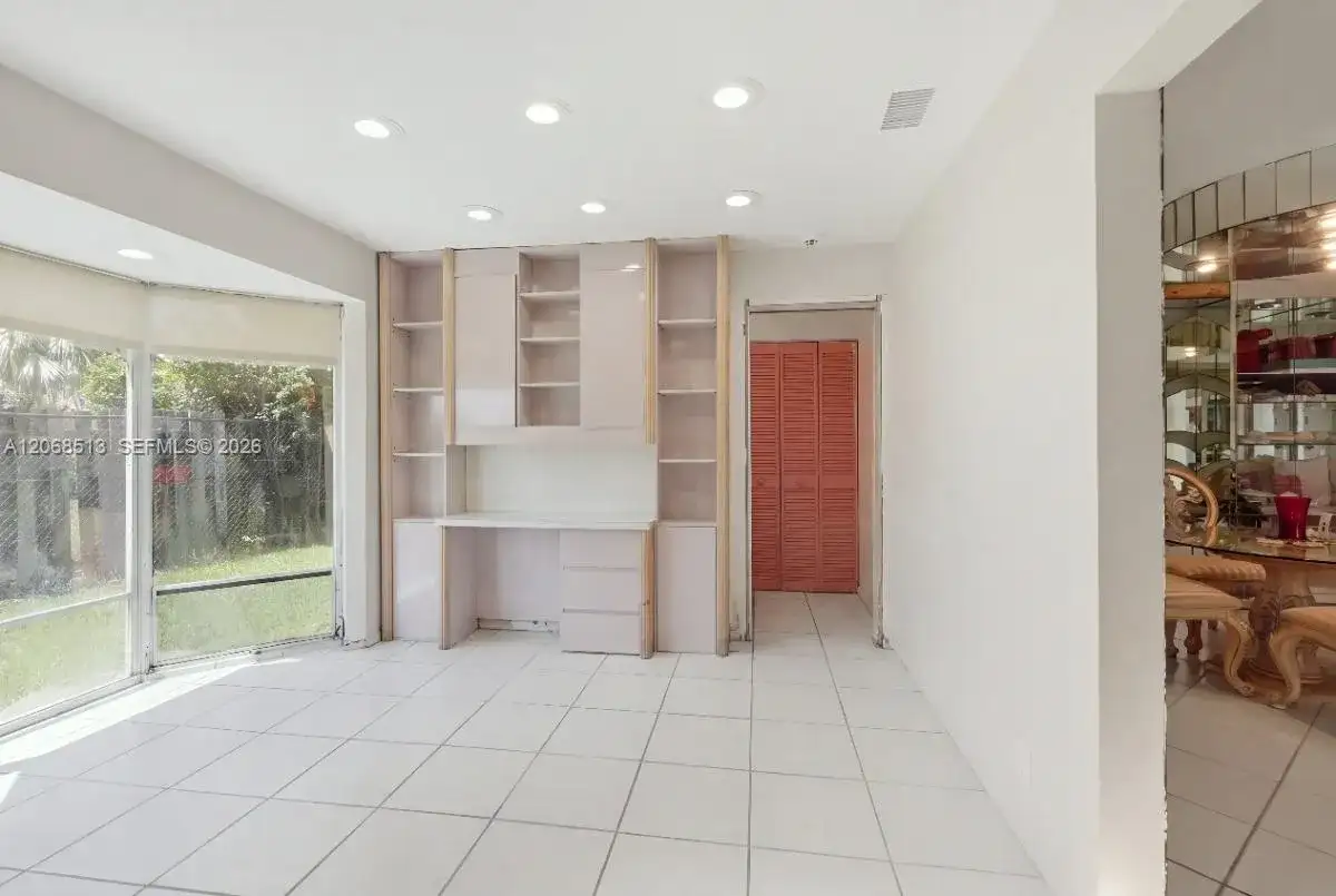 7300 Corkwood Ter, Tamarac FL 33321 photo 3