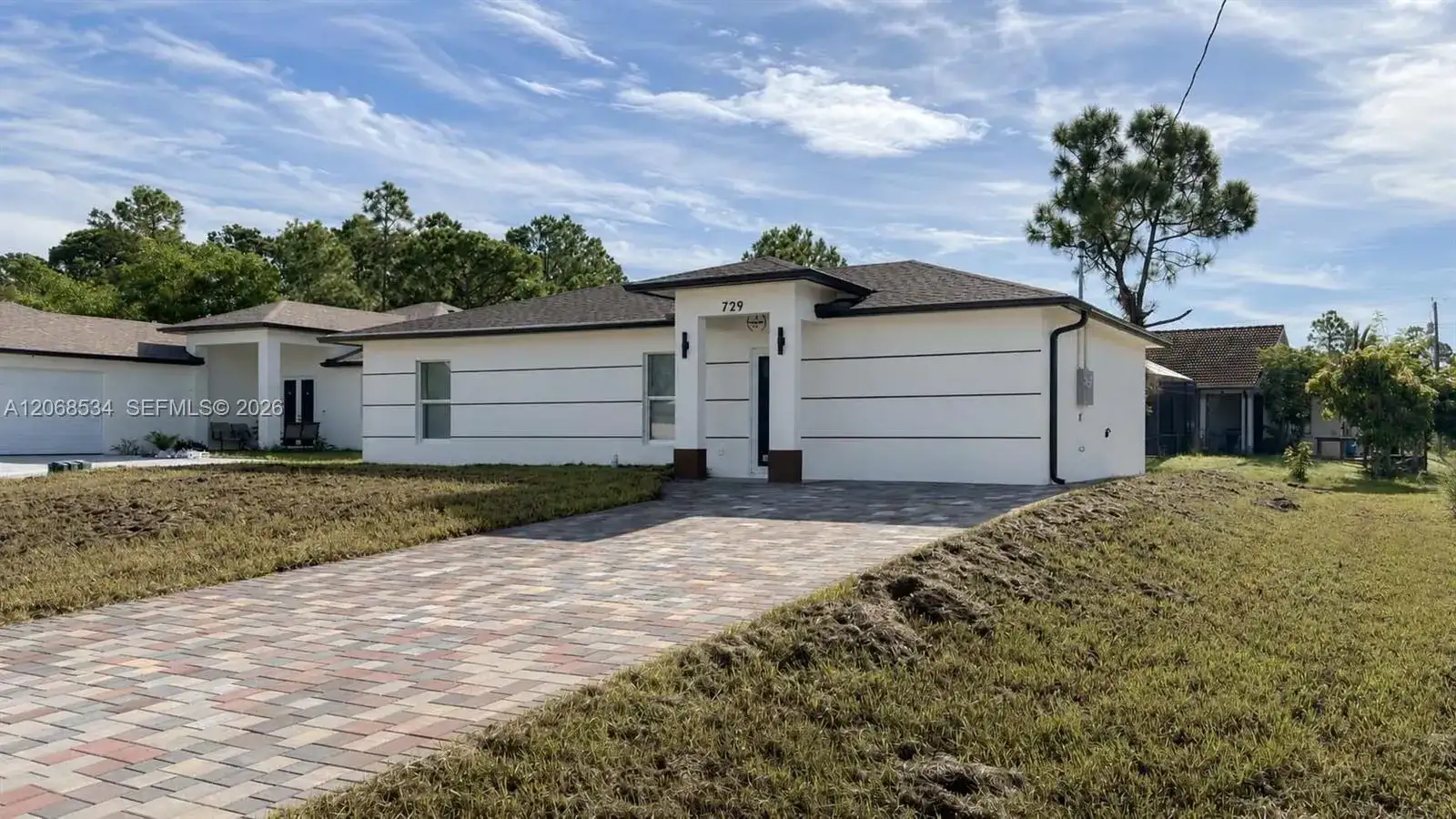 729 Anaconda Ave S, Lehigh Acres FL 33974 photo 3