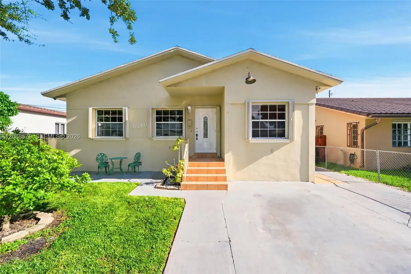 6710 SW 29th St, Miami FL 33155