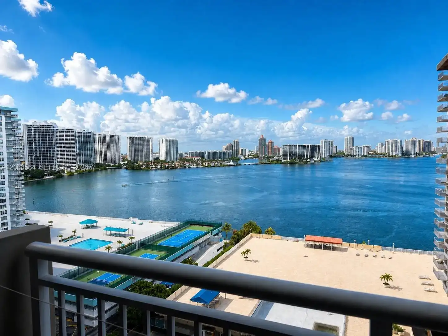 250 174th St # 1615, Sunny Isles Beach FL 33160