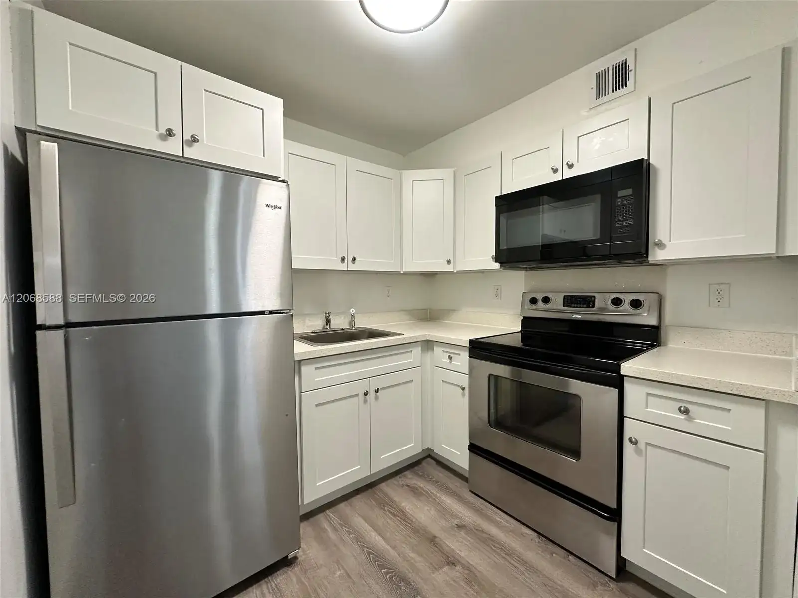 2500 Johnson St # 6, Hollywood FL 33020 photo 2