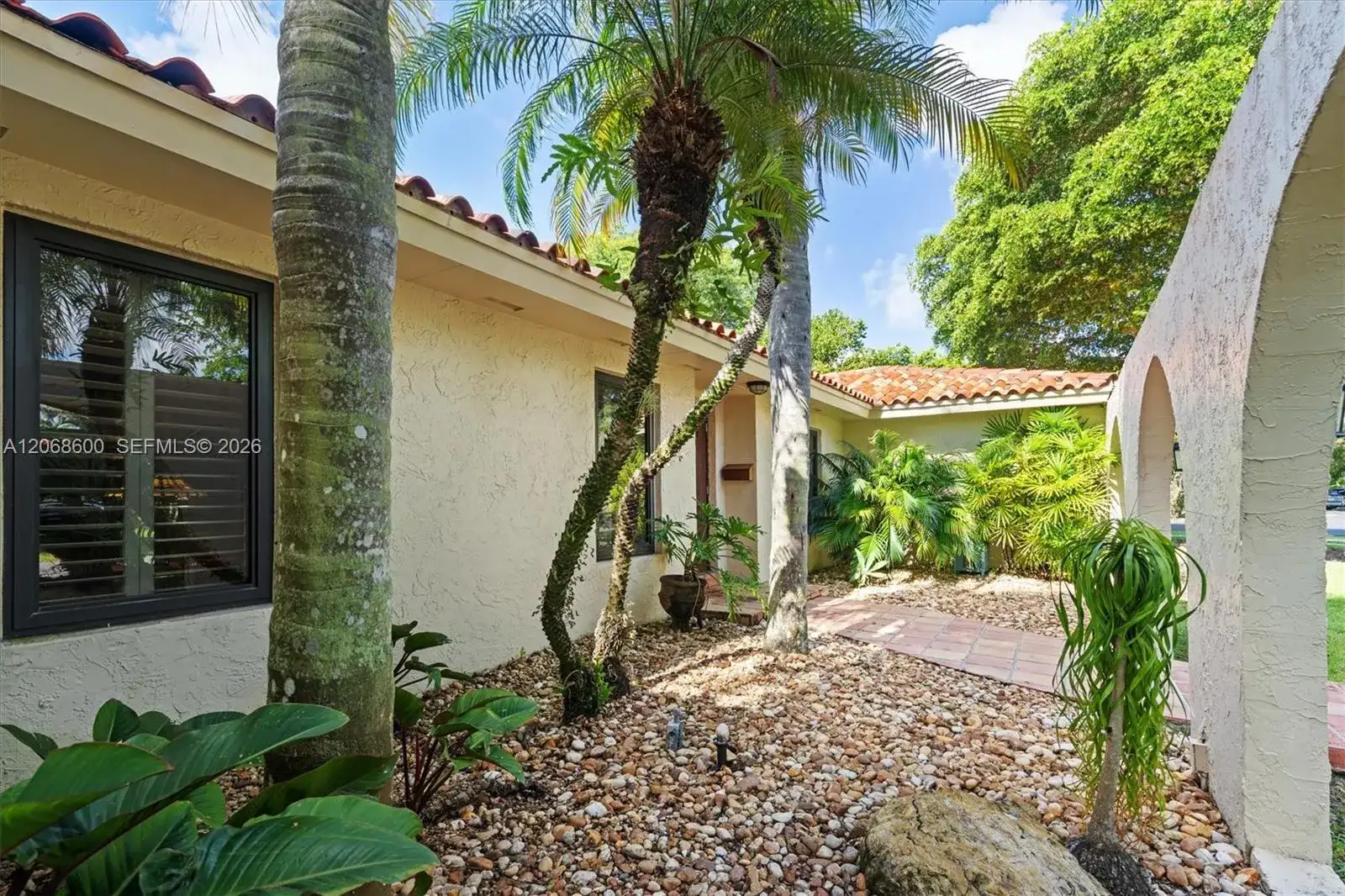 7190 SW 100th St, Pinecrest FL 33156 photo 4