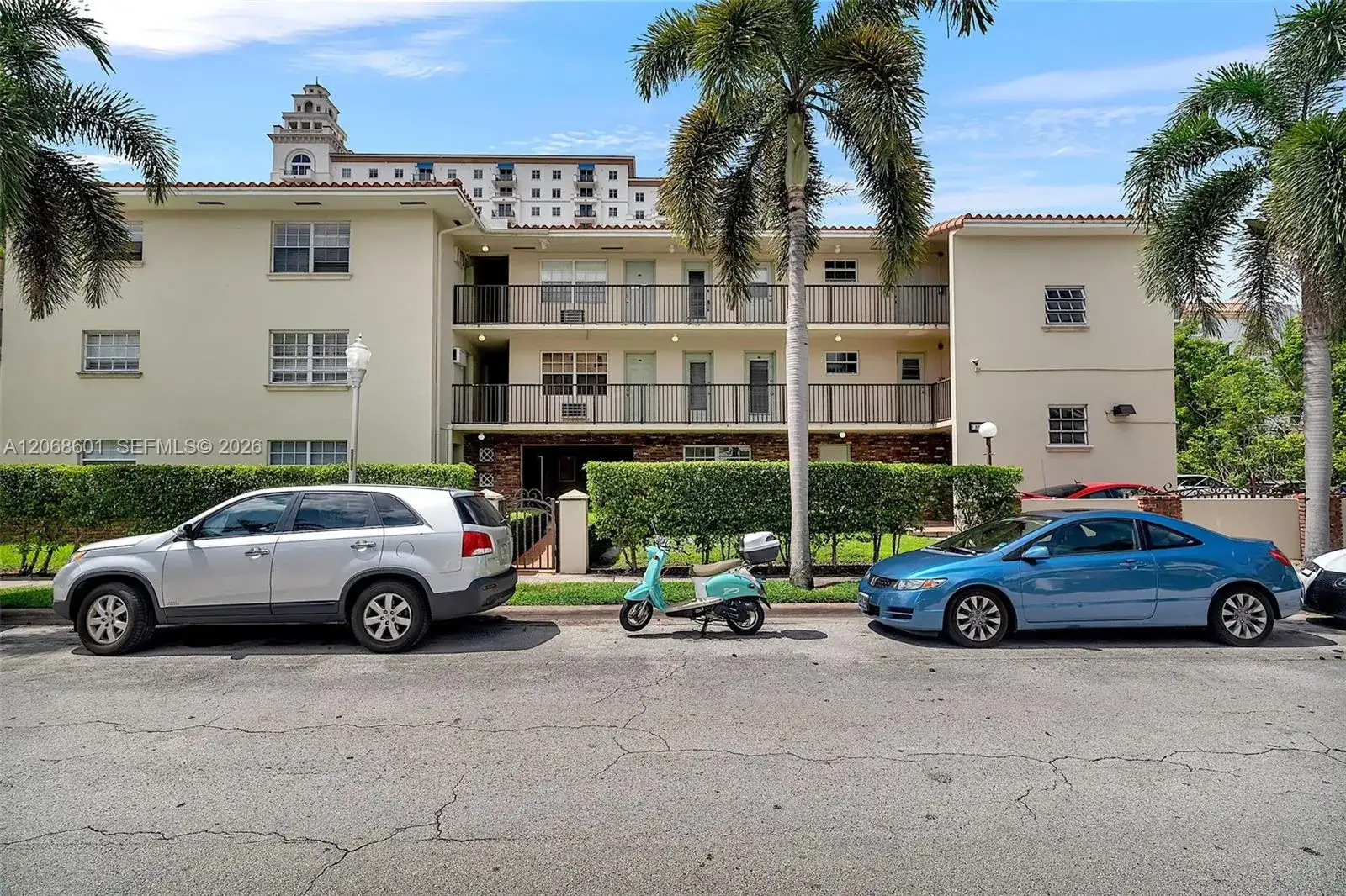 318 Majorca Ave # 304, Coral Gables FL 33134 photo 3