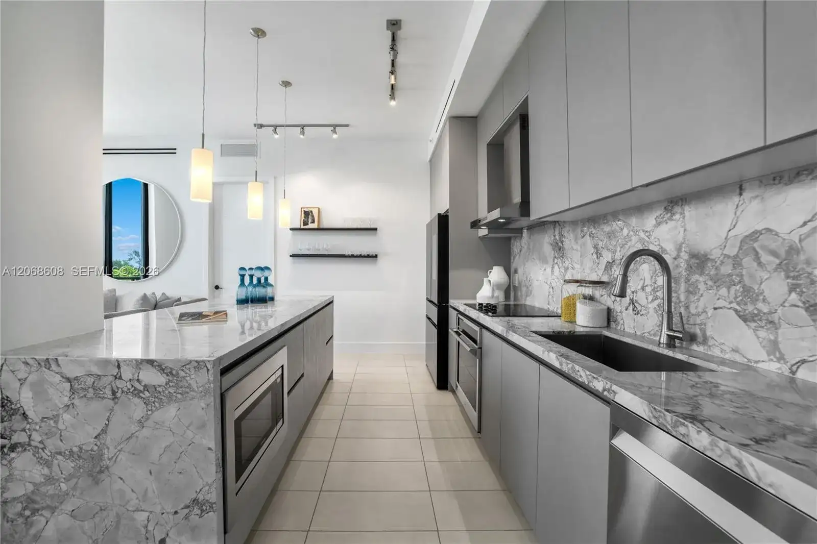 1030 15th St, Miami Beach FL 33139 photo 3