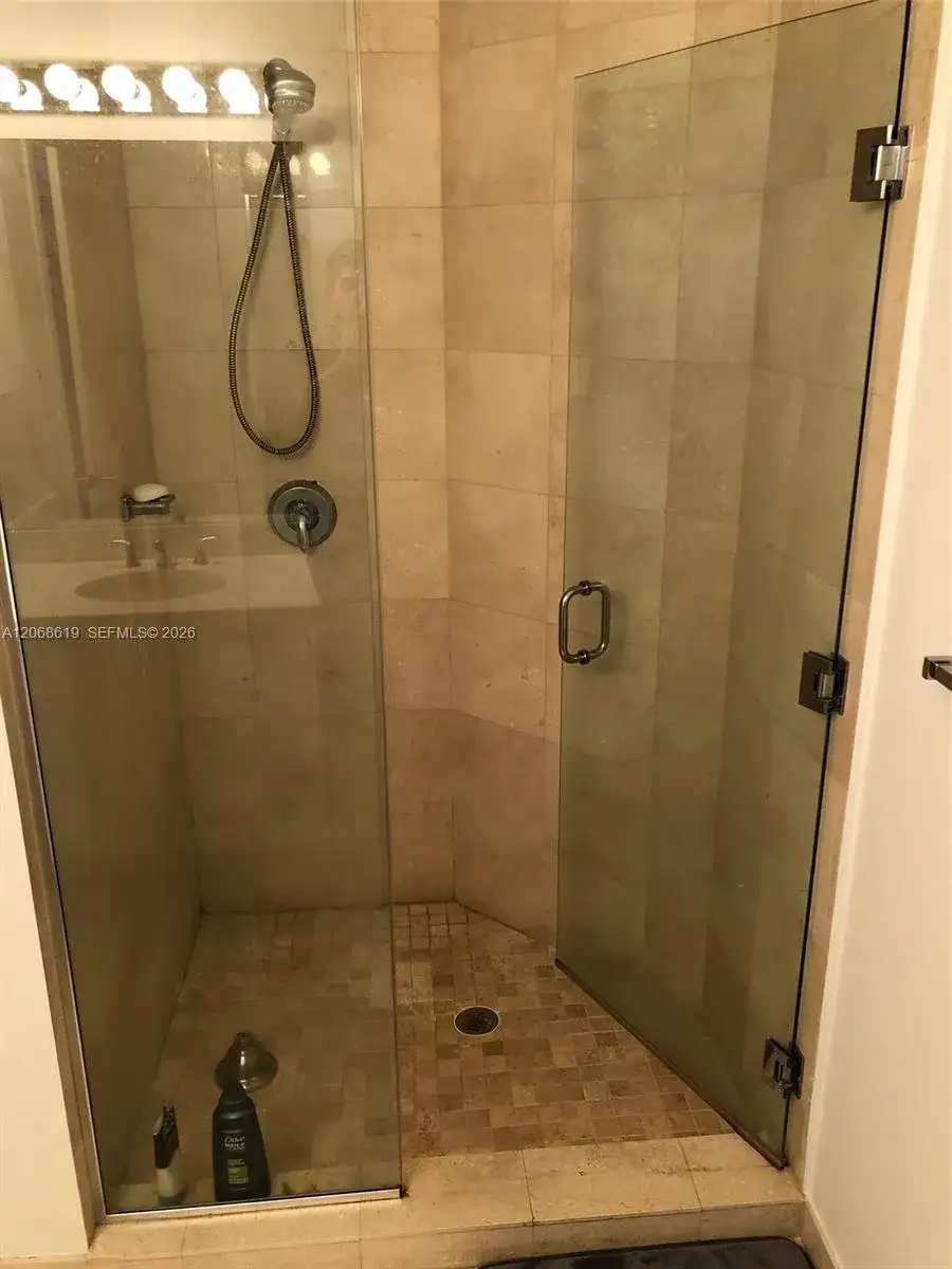 1060 BRICKELL AVE # 1501, Miami FL 33131 photo 4