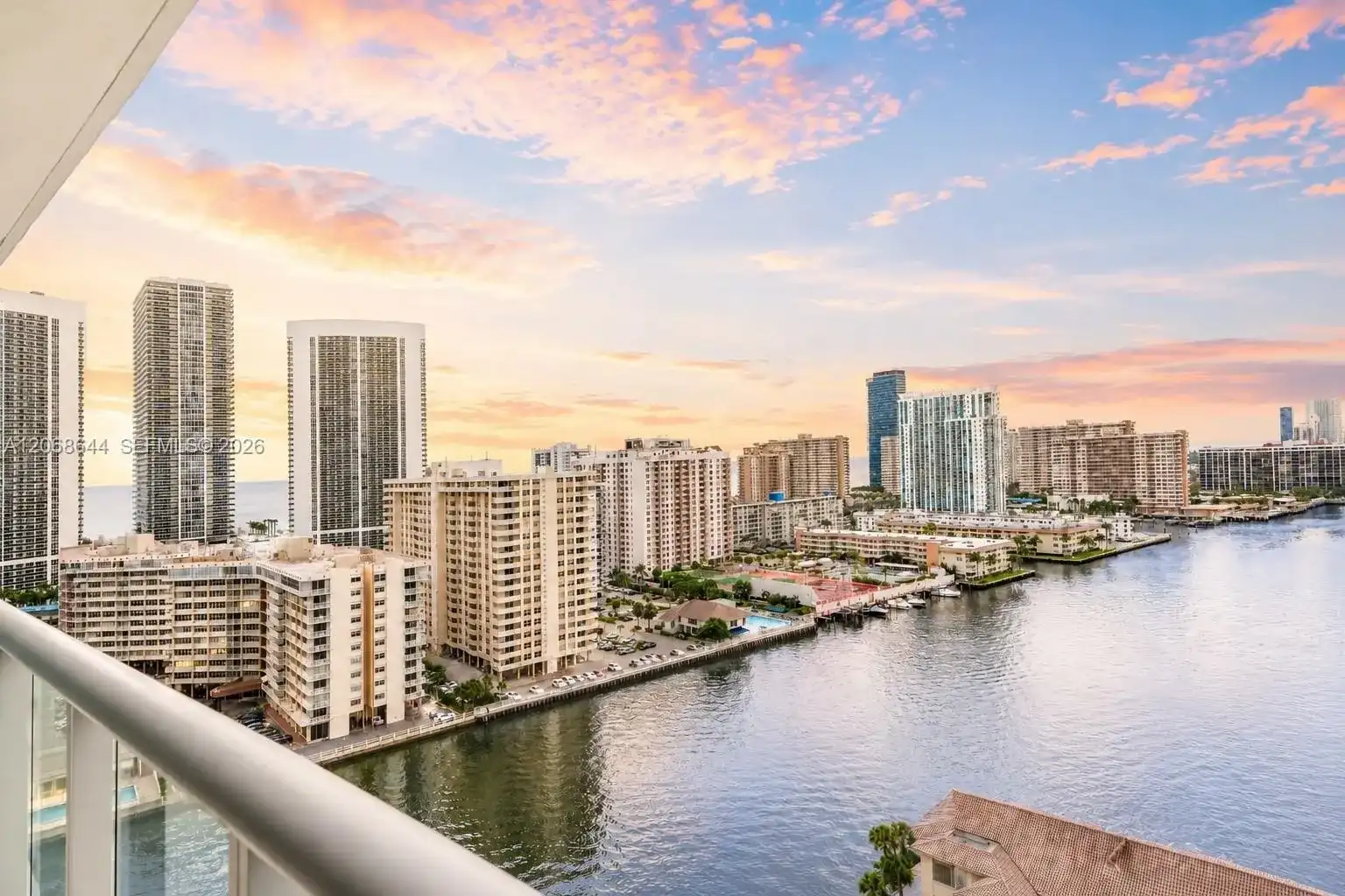 2602 E Hallandale Beach Blvd # R1905, Hallandale Beach FL 33009