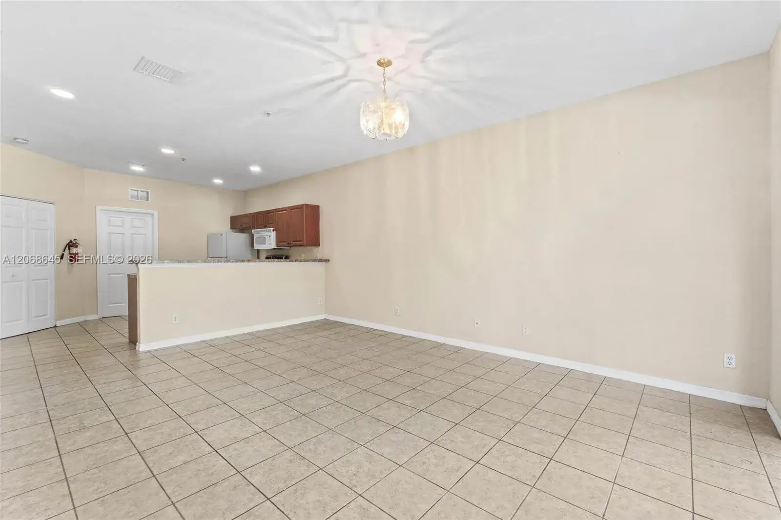 2004 Freeport Ln # 4106, Riviera Beach FL 33404 photo 4