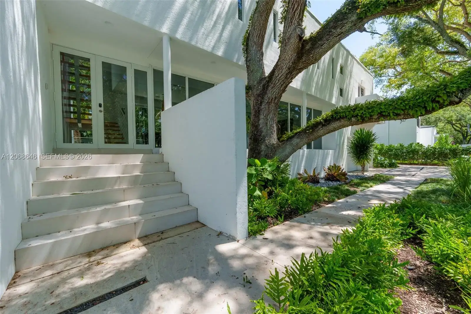 7277 SW 165th St, Palmetto Bay FL 33157 photo 3