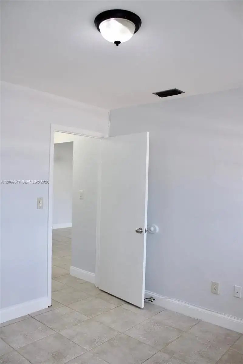 2728 W 74th St # 2728, Hialeah FL 33016 photo 4