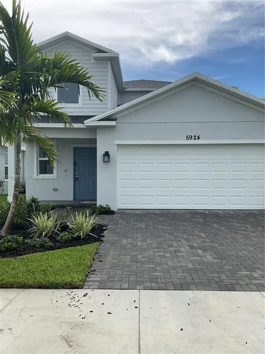 5924 NW Fairfox Way, Port St. Lucie FL 34987 photo 3