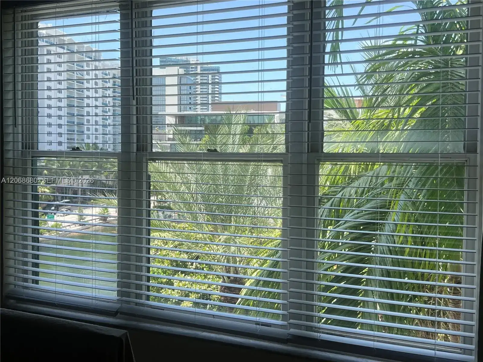2421 Lake Pancoast Dr # 4D, Miami Beach FL 33140 photo 3