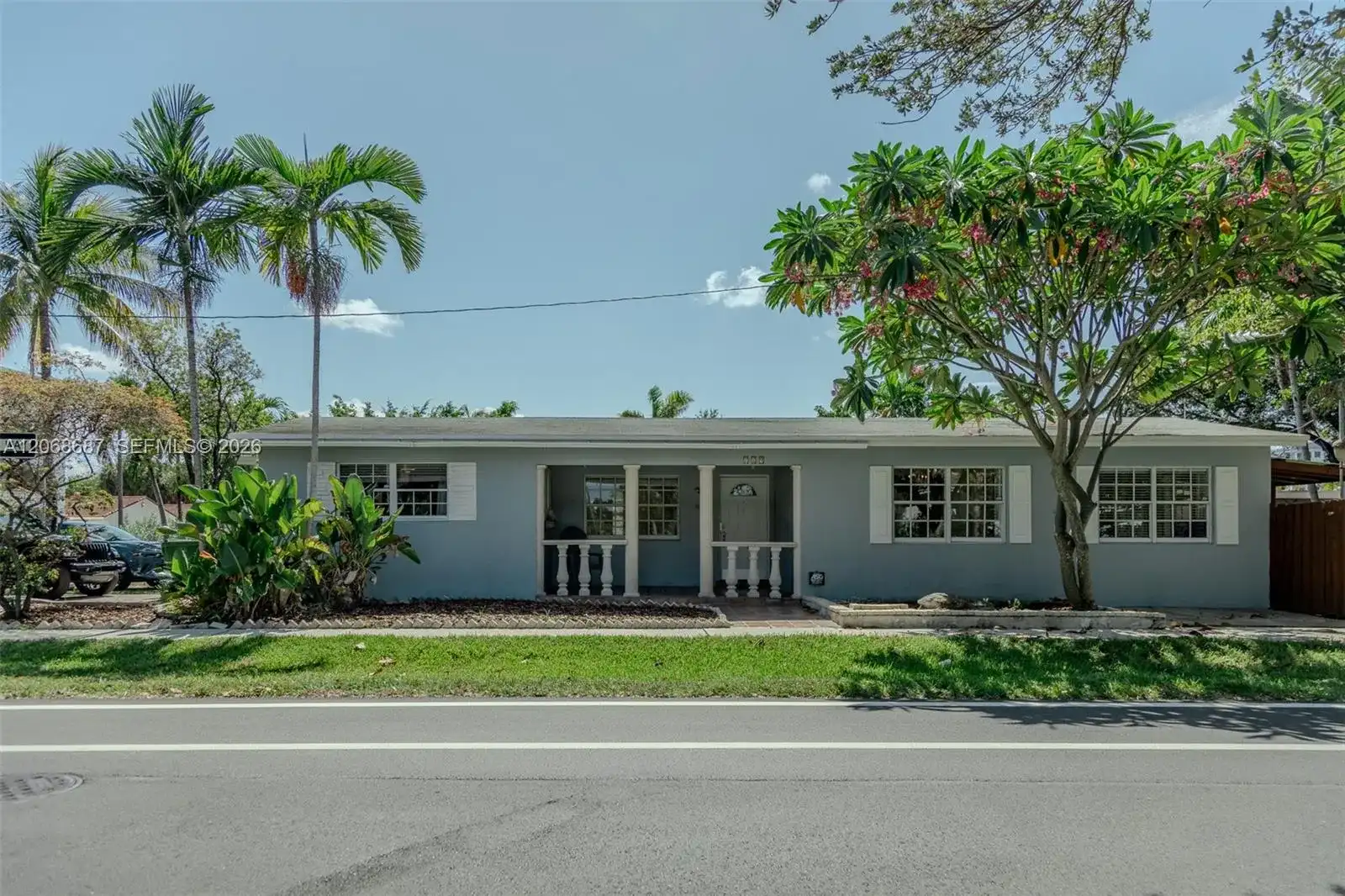 729 NE 2nd Ct # 729, Hallandale Beach FL 33009