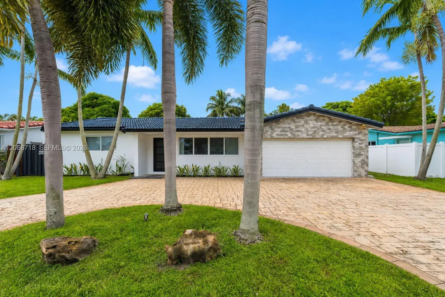 5424 Garfield St, Hollywood FL 33021