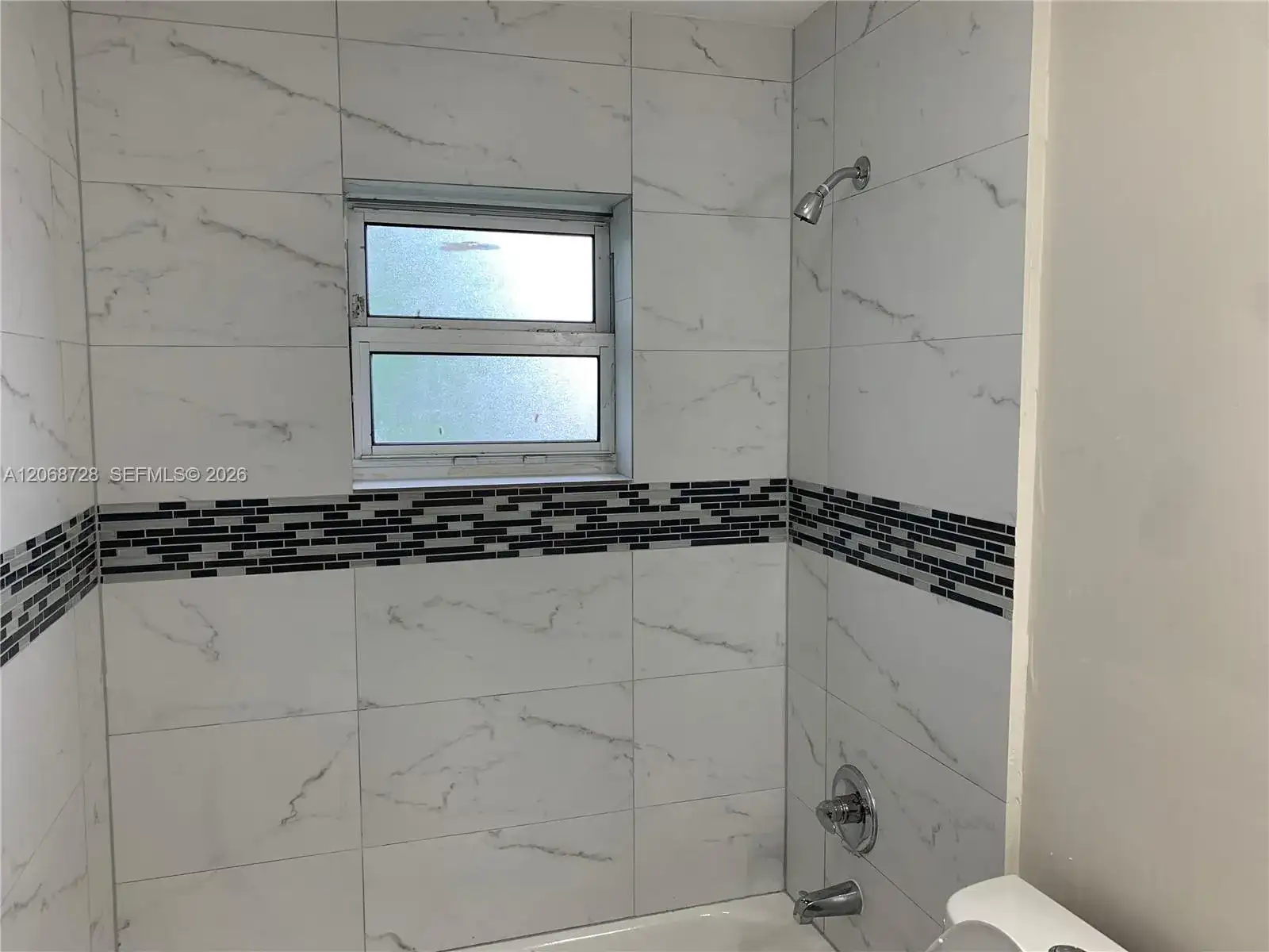 2137 Hayes St # 18, Hollywood FL 33020 photo 4