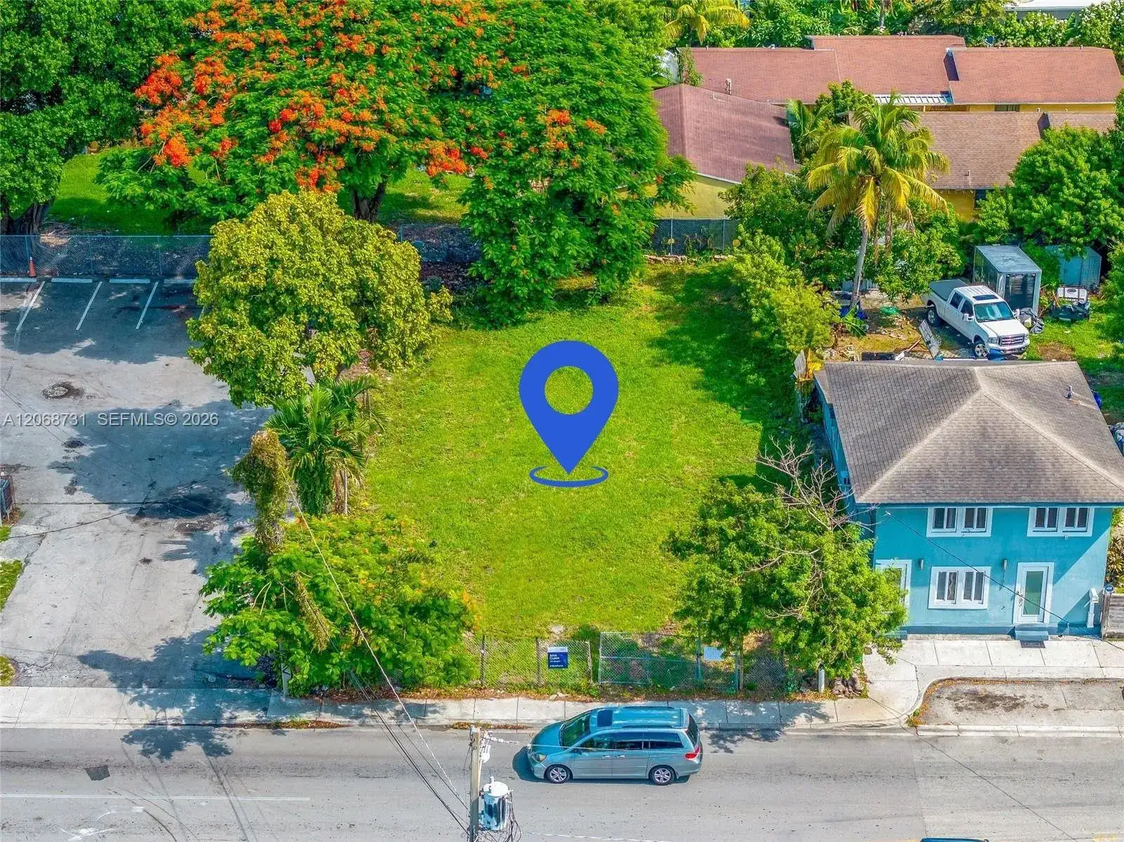 2177 NW 28th St, Miami FL 33142 photo 4