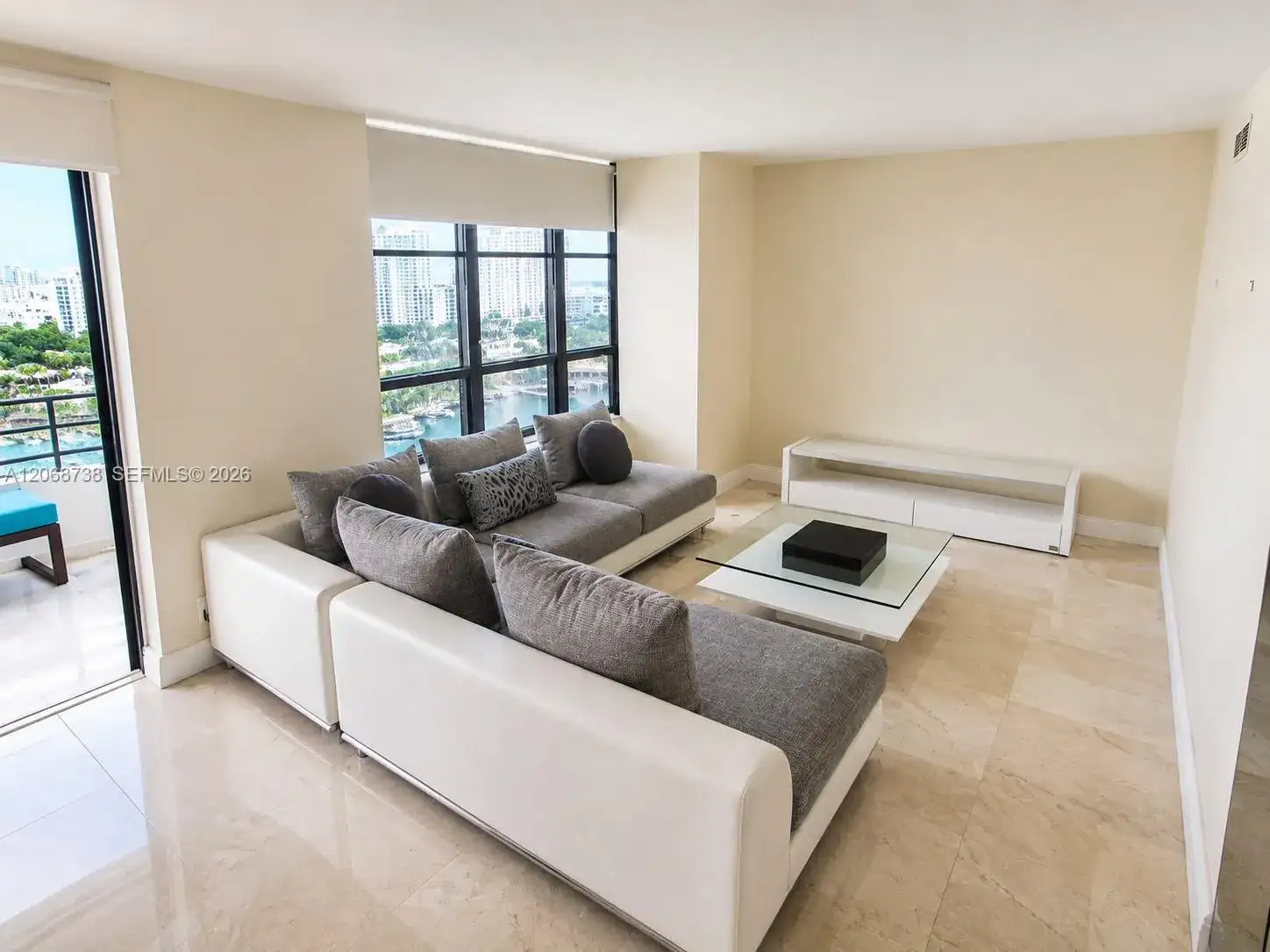 500 Three Islands Blvd # 918, Hallandale Beach FL 33009 photo 4