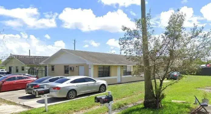 2416 NW 79th Ter # 2418, Miami FL 33147 photo 2