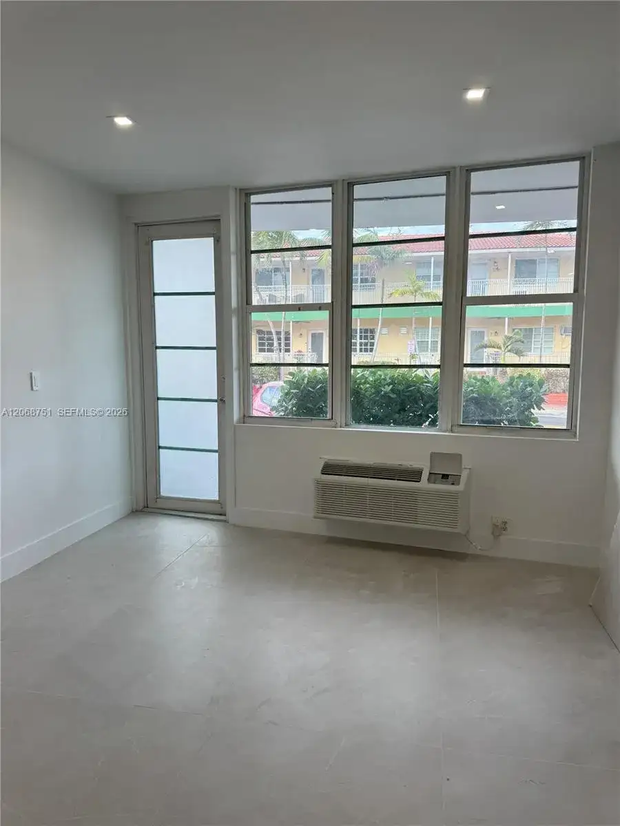 300 74th St # 2, Miami Beach FL 33141 photo 2