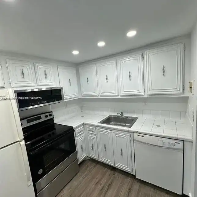 492 NW 165th St Rd # 415, Miami FL 33169 photo 5