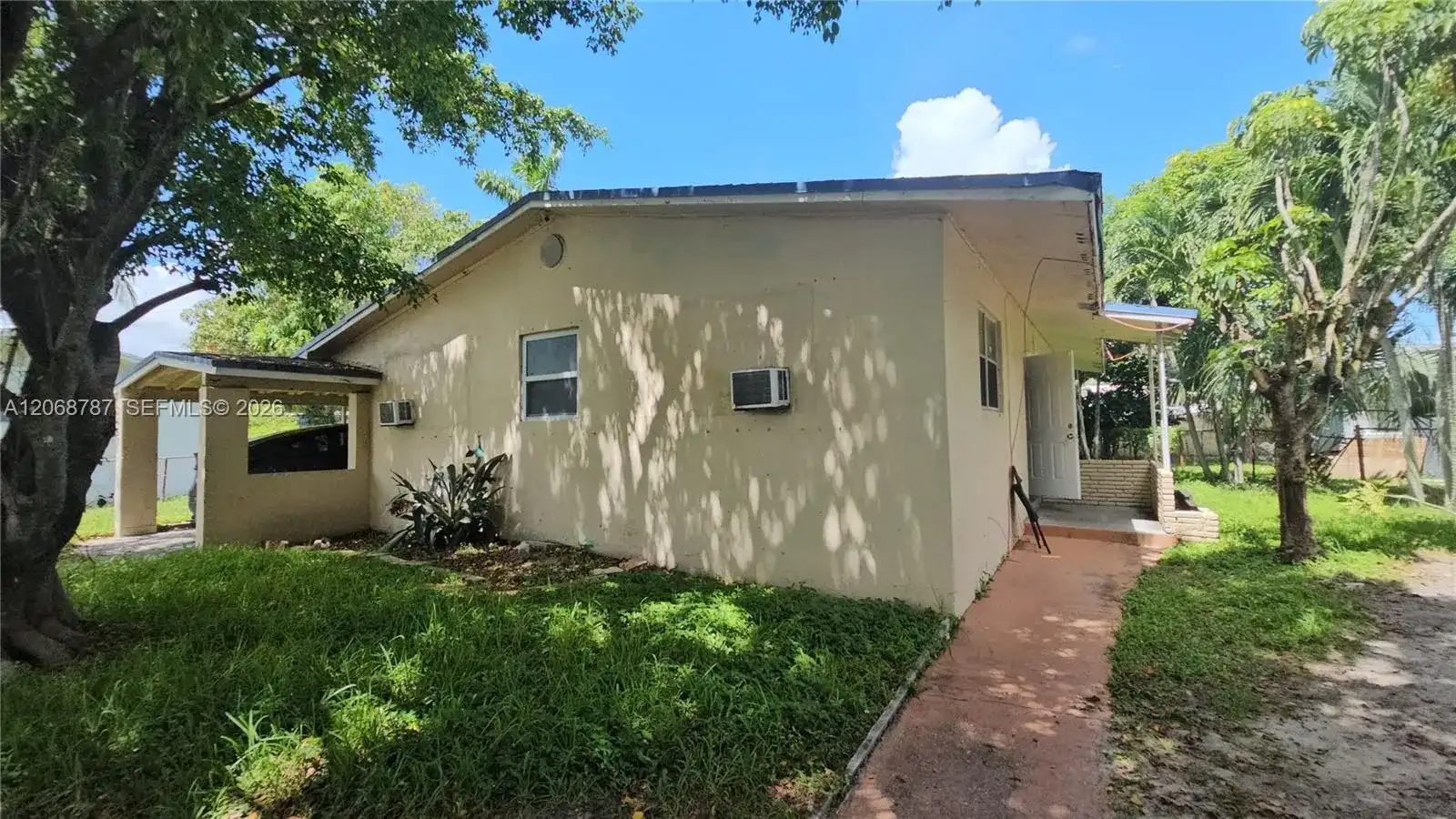 3451 NW 2nd St, Lauderhill FL 33311