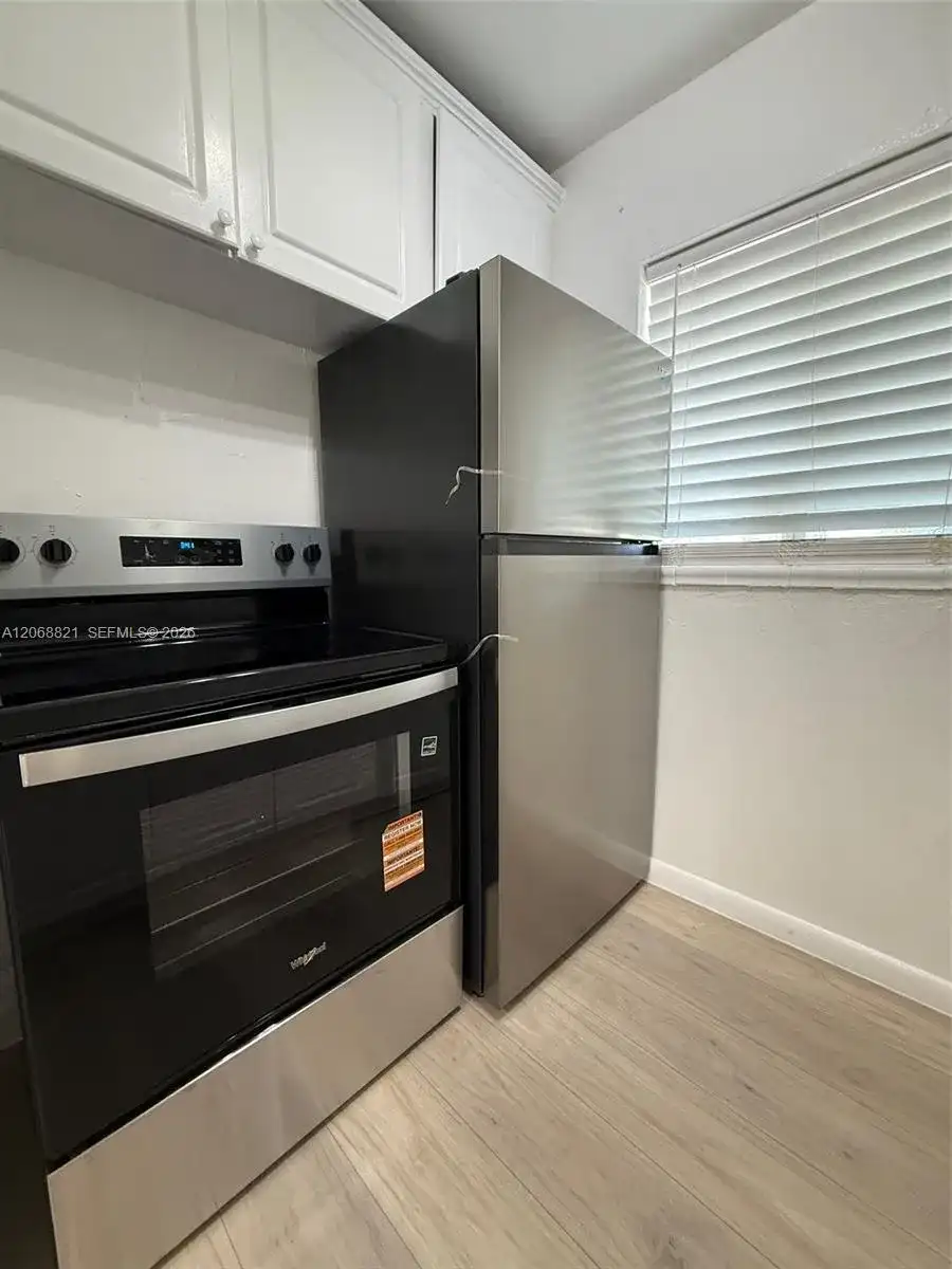 10 NW 77th St # 3, Miami FL 33150
