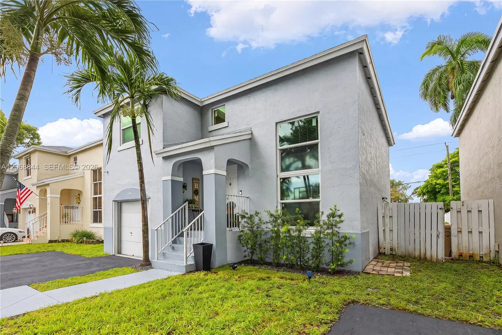 7216 SW 44th Ct, Davie FL 33314