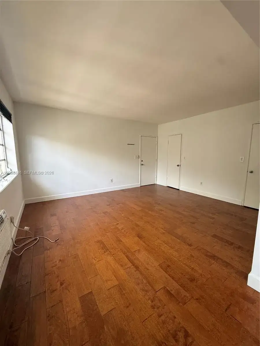 1616 Michigan Ave # 15, Miami Beach FL 33139 photo 4