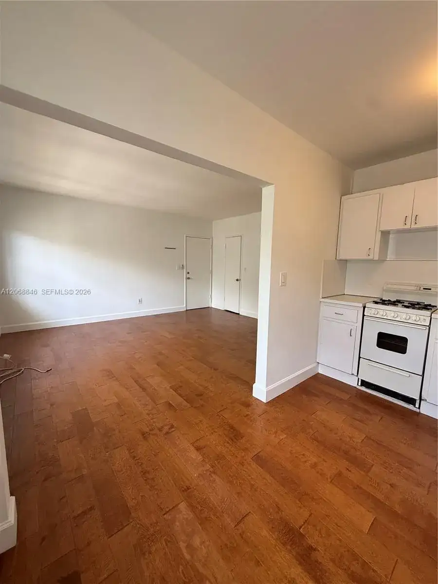 1616 Michigan Ave # 15, Miami Beach FL 33139 photo 5