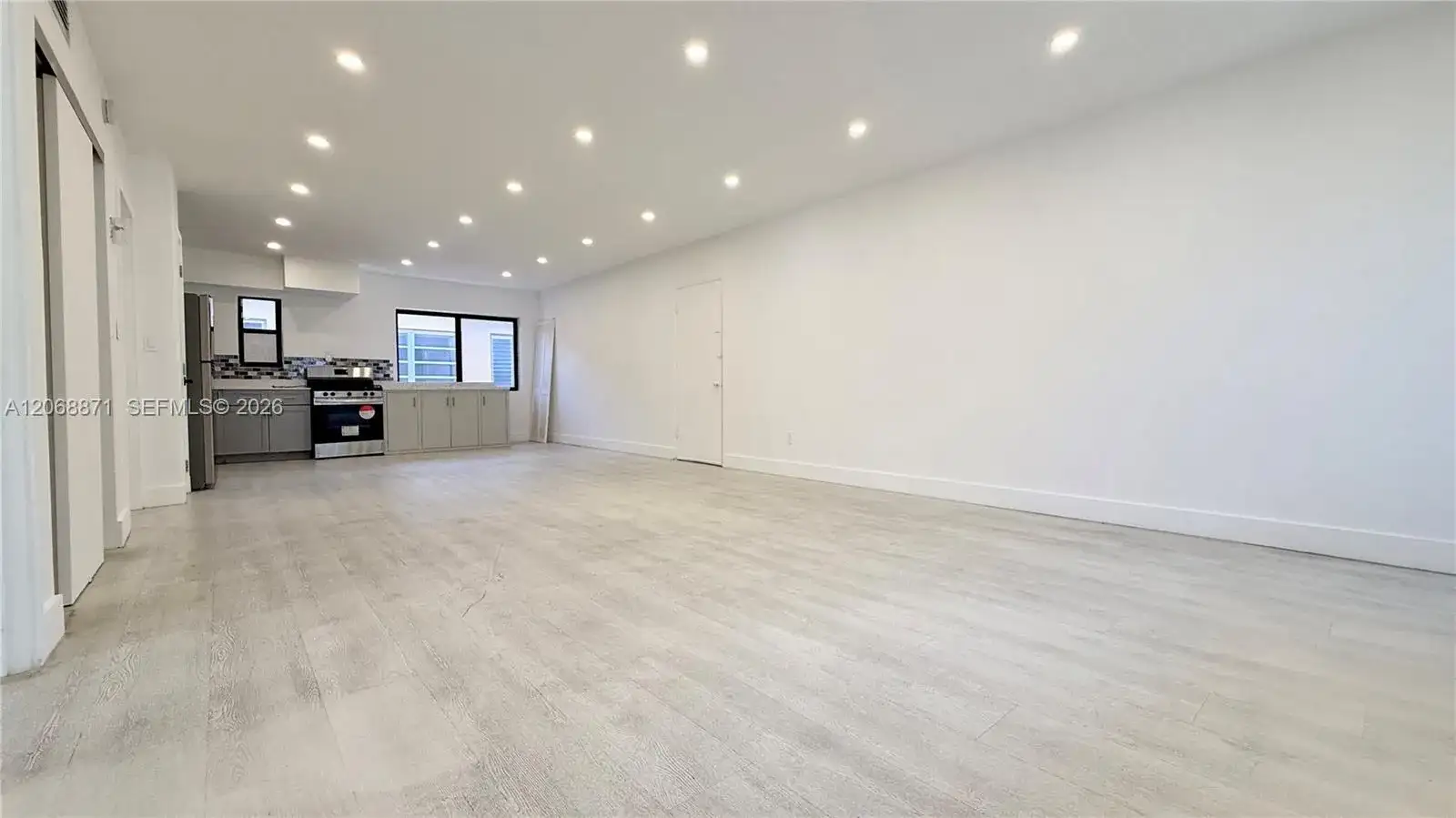609 Lenox Ave # 4, Miami Beach FL 33139 photo 2