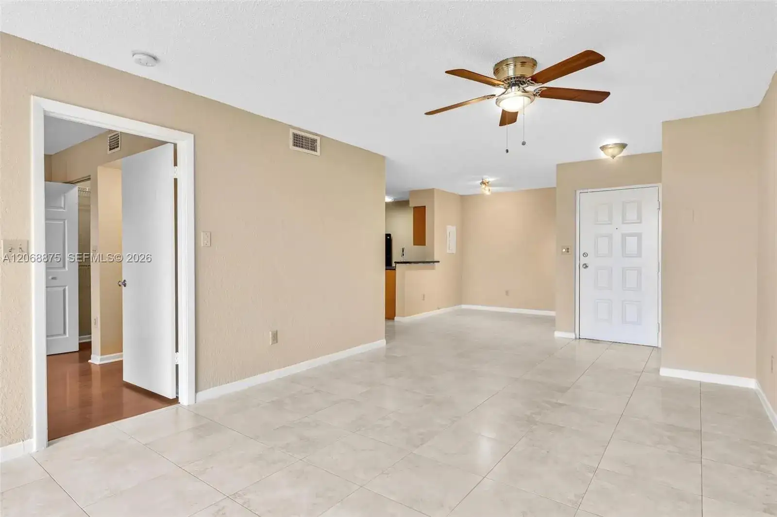 2880 N Oakland Forest Dr # 110, Oakland Park FL 33309 photo 2