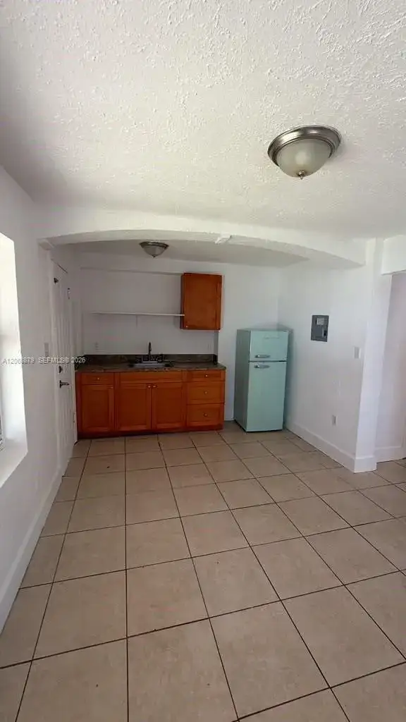 7305 NW 17th Ct, Miami FL 33147 photo 2
