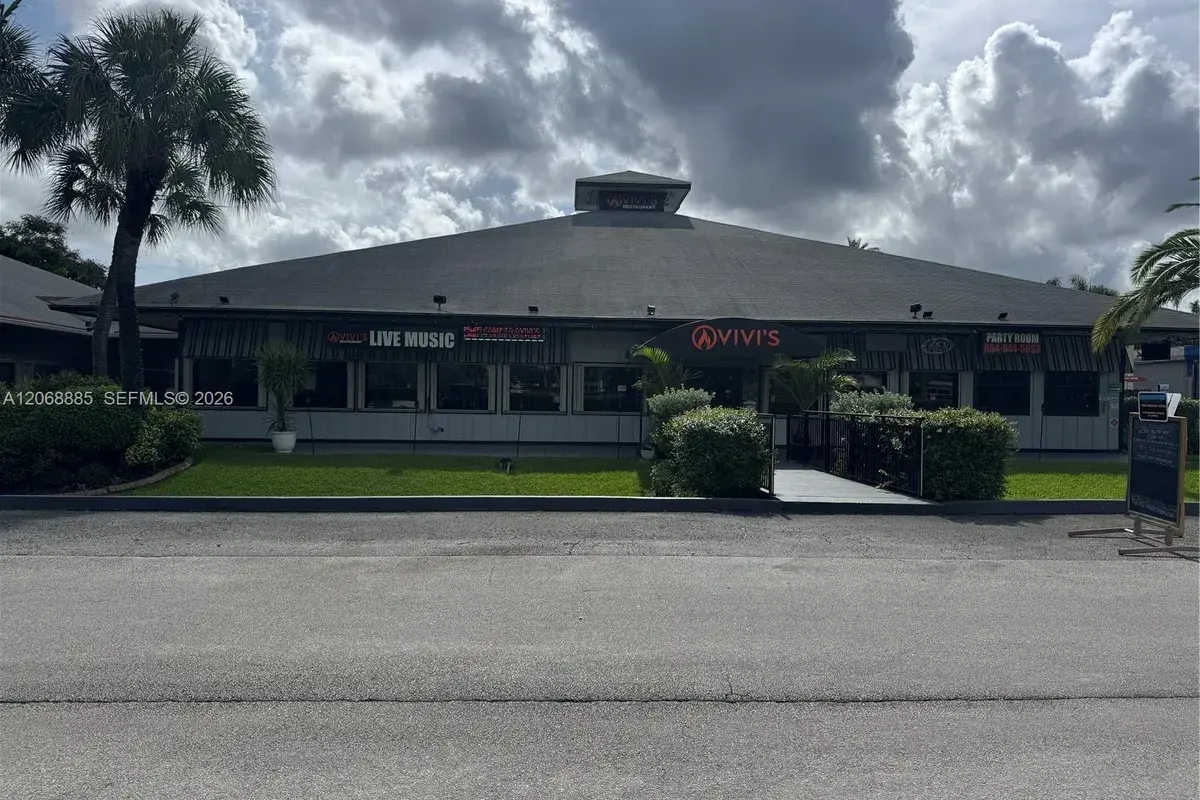 3333 N University Dr, Davie FL 33024