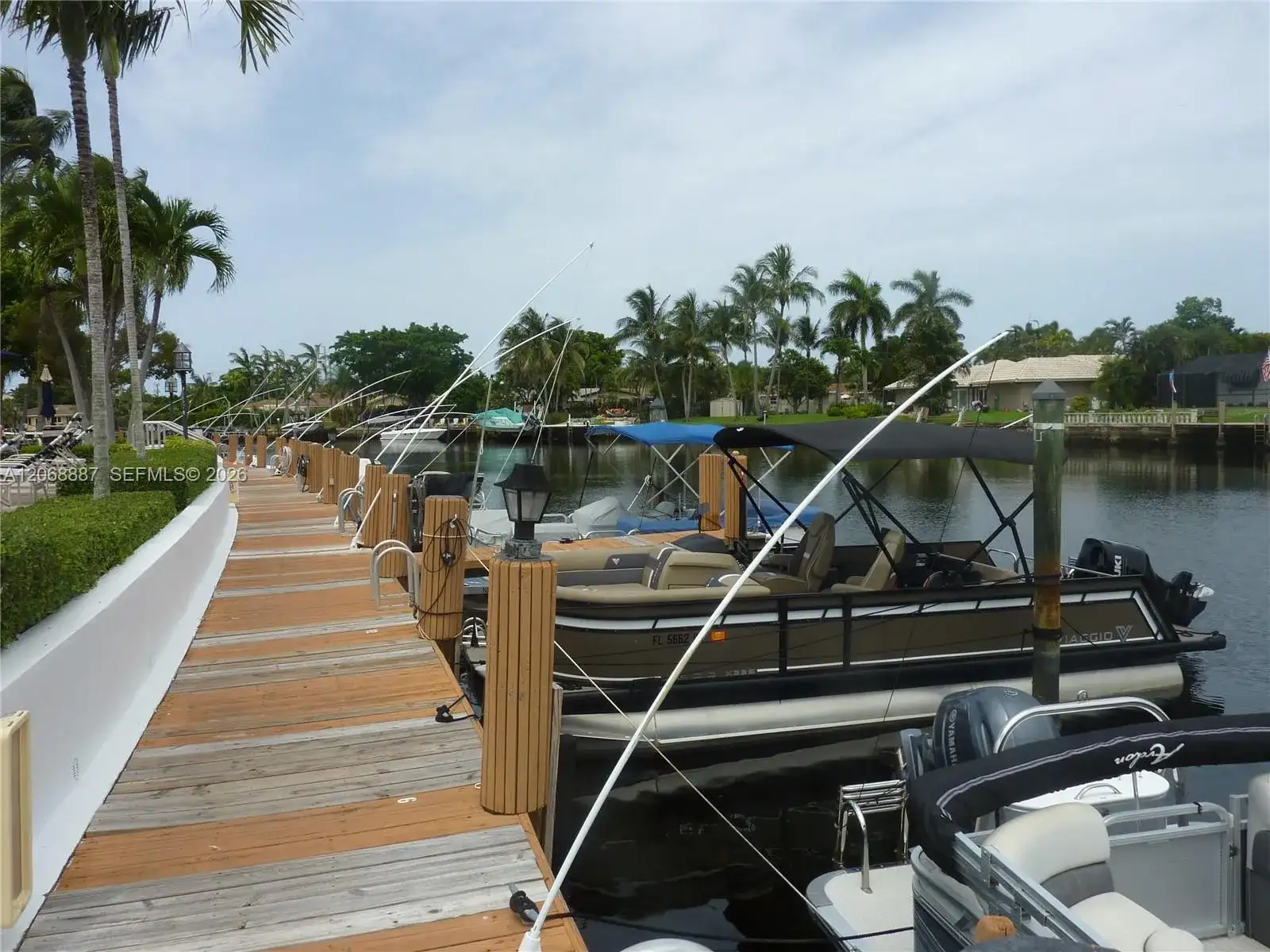 180 Cypress Club Dr # 811, Pompano Beach FL 33060 photo 2
