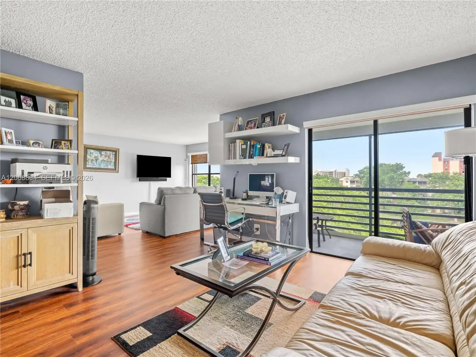 2314 S Cypress Bend Dr, Pompano Beach FL 33069
