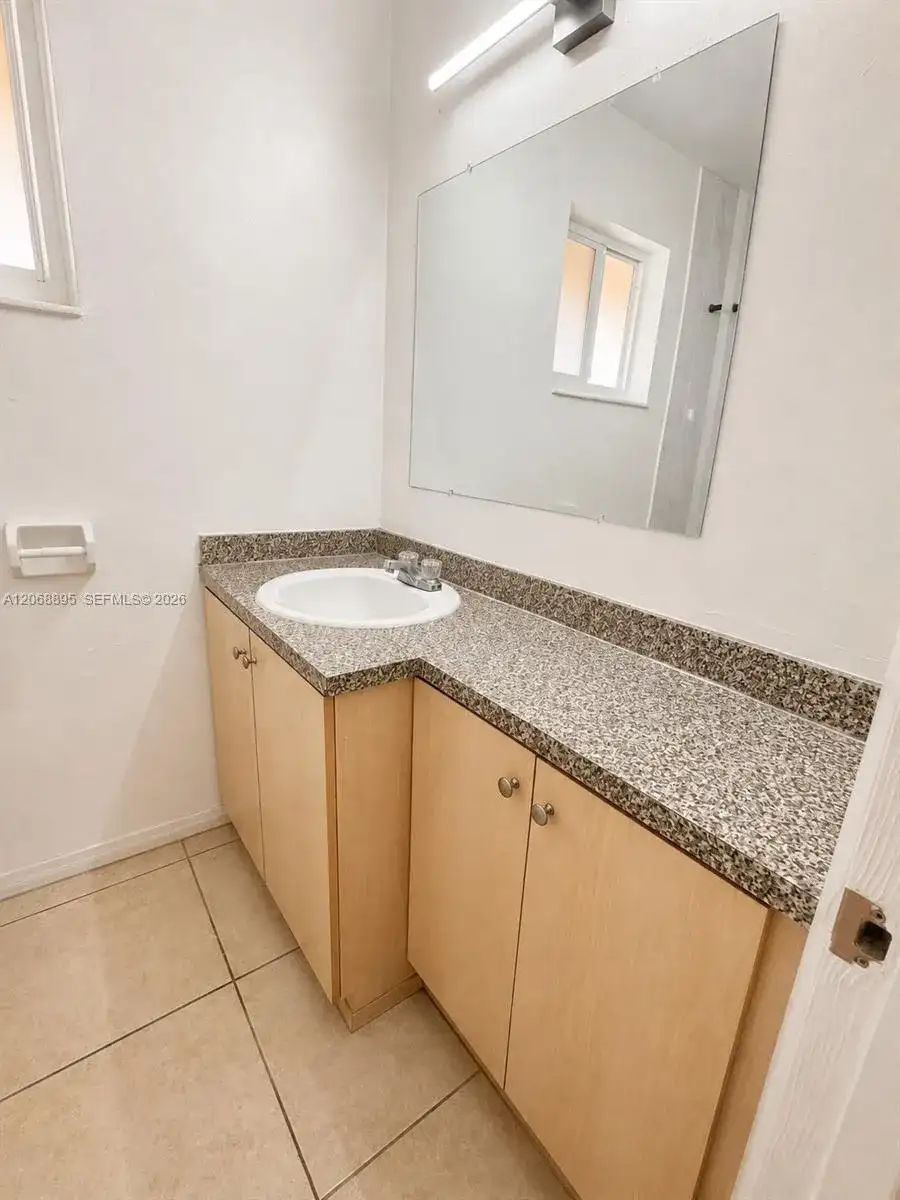 6850 W 14th Ct # 25B, Hialeah FL 33014 photo 5