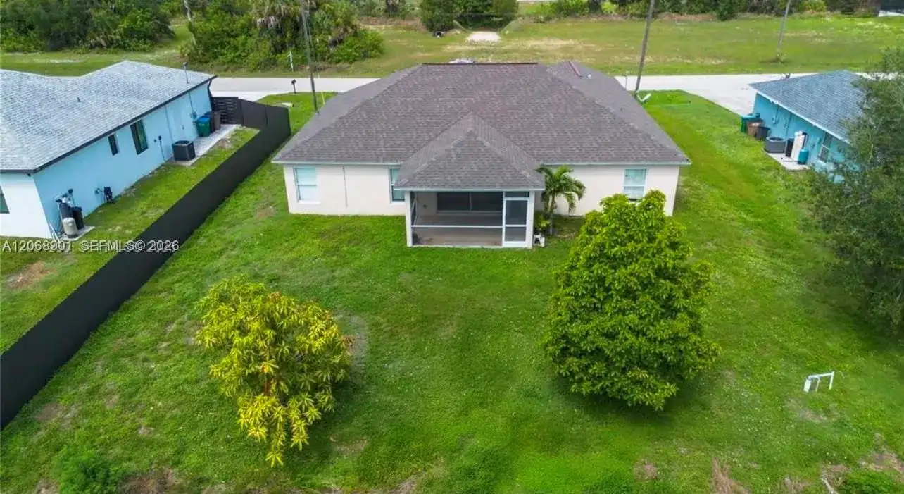 4129 NE 19TH PL, Cape Coral FL 33909 photo 3