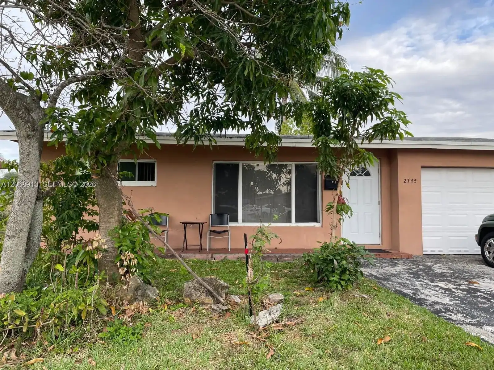 2745 NW 69th Ave, Sunrise FL 33313