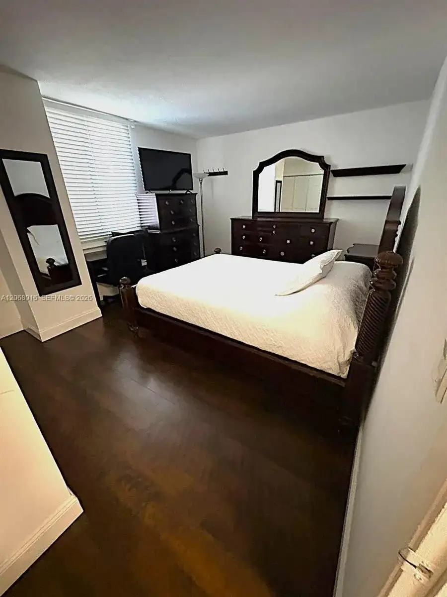 800 N Miami Ave # 905, Miami FL 33136 photo 4