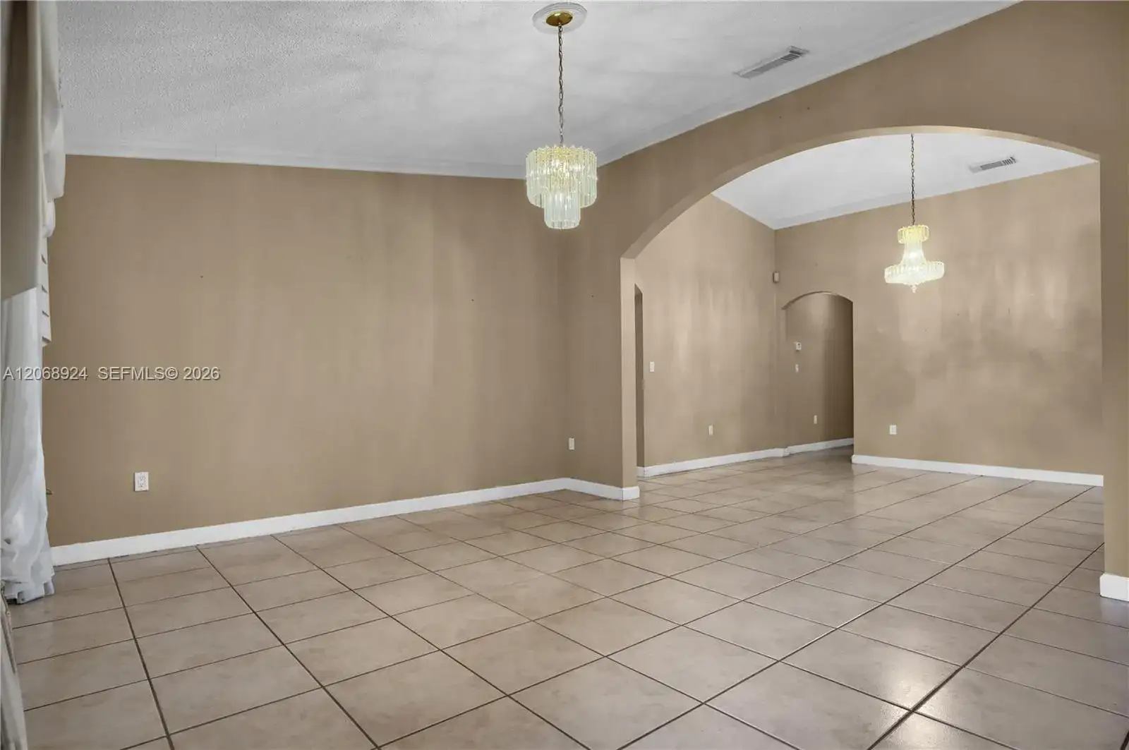 901 NW 128th Pl, Miami FL 33182 photo 3