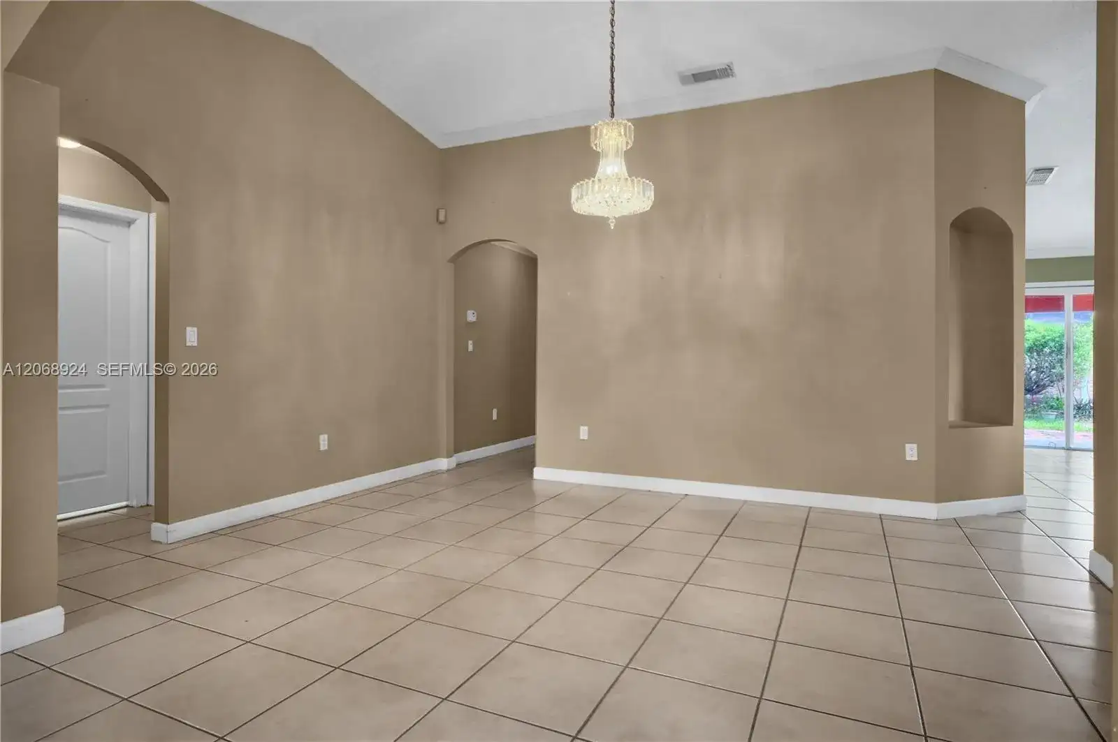 901 NW 128th Pl, Miami FL 33182 photo 5