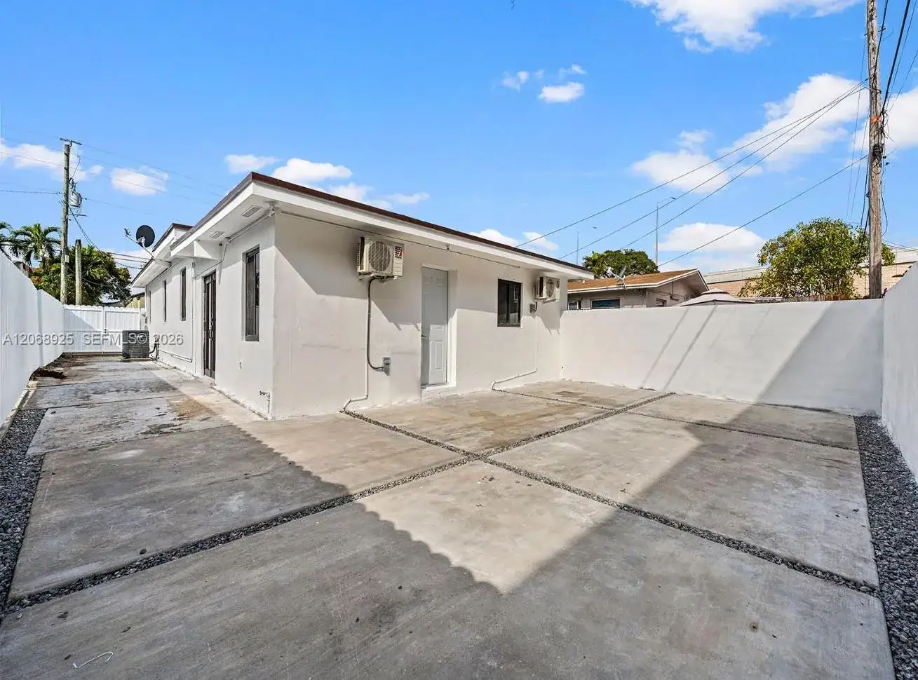 921 NW 22nd Ct # 2, Miami FL 33125