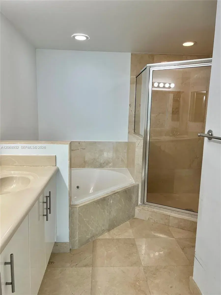7900 Harbor Island Dr # 608, North Bay Village FL 33141