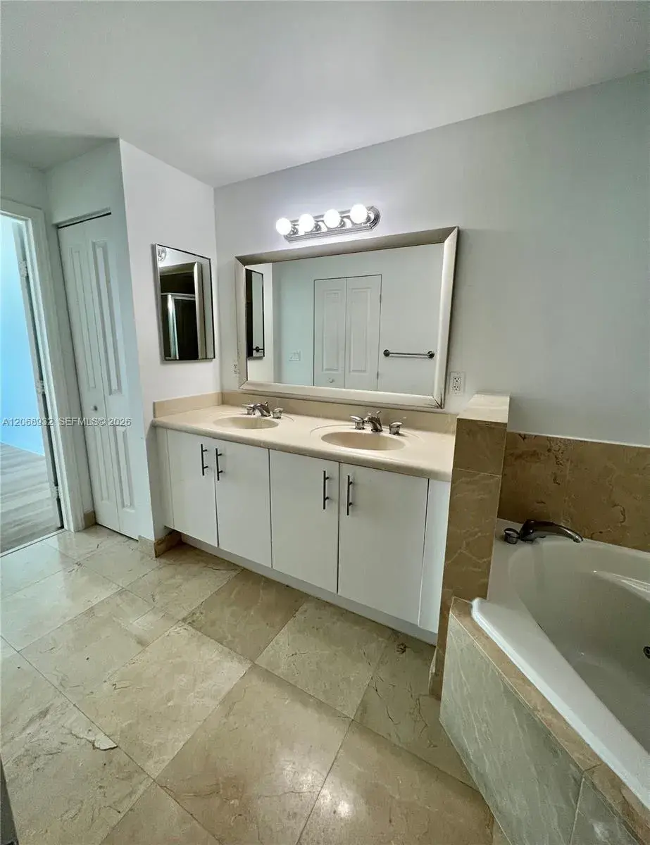 7900 Harbor Island Dr # 608, North Bay Village FL 33141