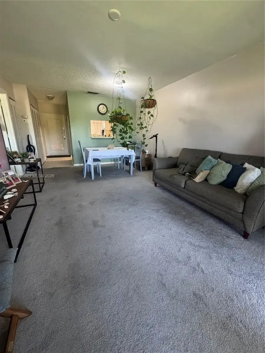 6550 Royal Palm Blvd # 304A, Margate FL 33063