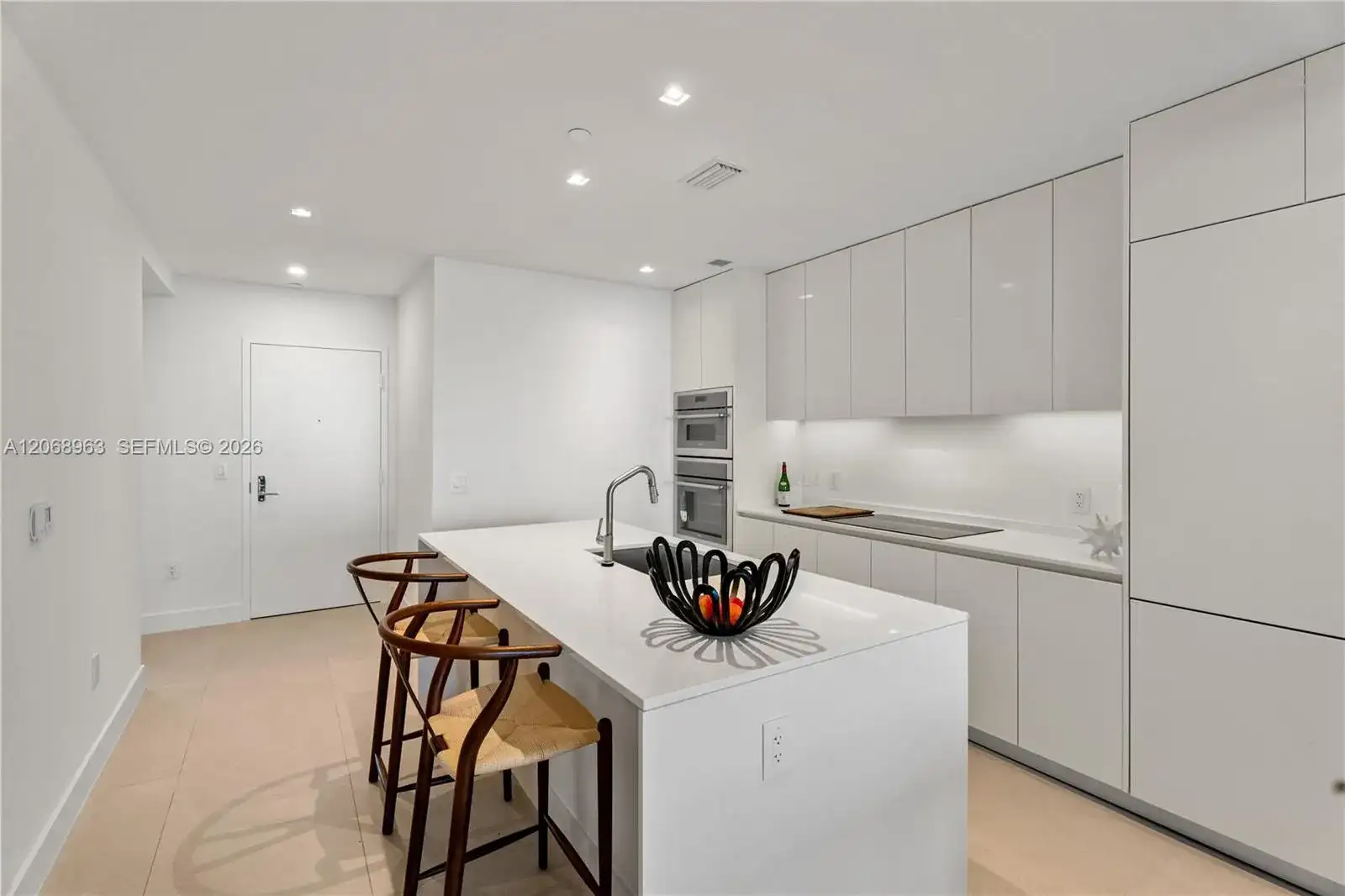 700 NE 24th St # 2602, Miami FL 33137 photo 3