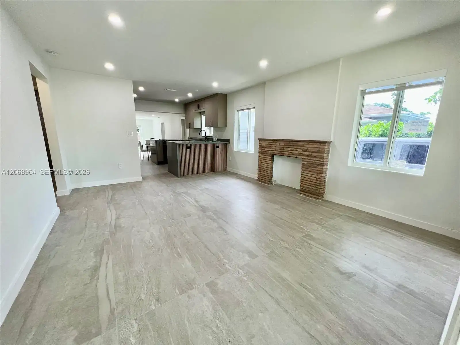 850 NE 127th St, North Miami FL 33161 photo 3